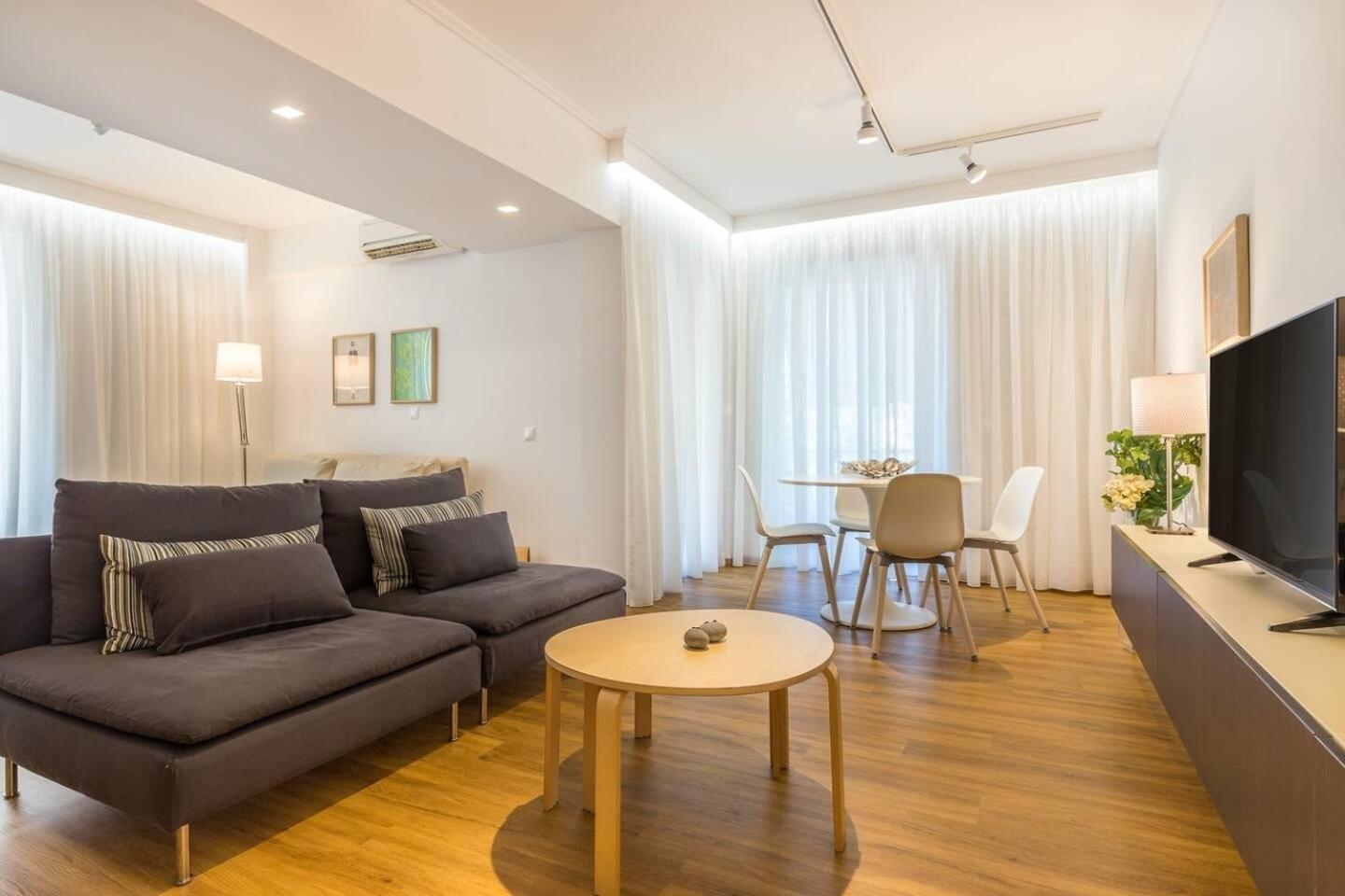 Elegance Athens